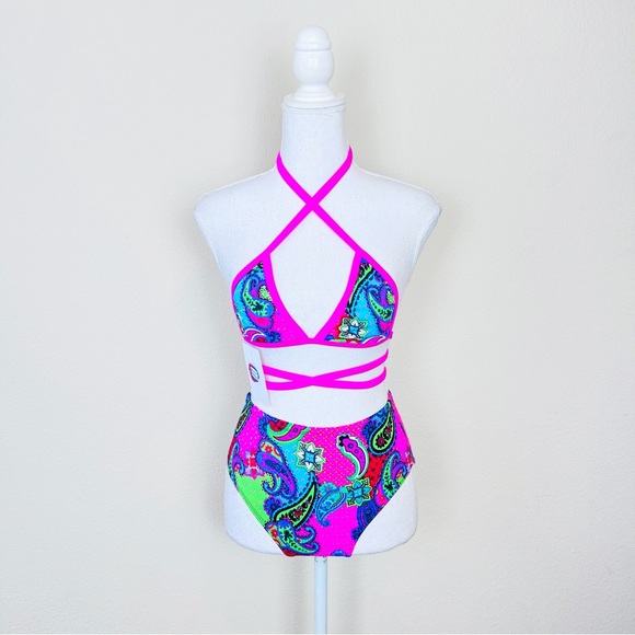 NWT Mystique Apparel Pink Paisley Love Triangle Top, Bottoms & Skirt Rave Set - Picture 3 of 16